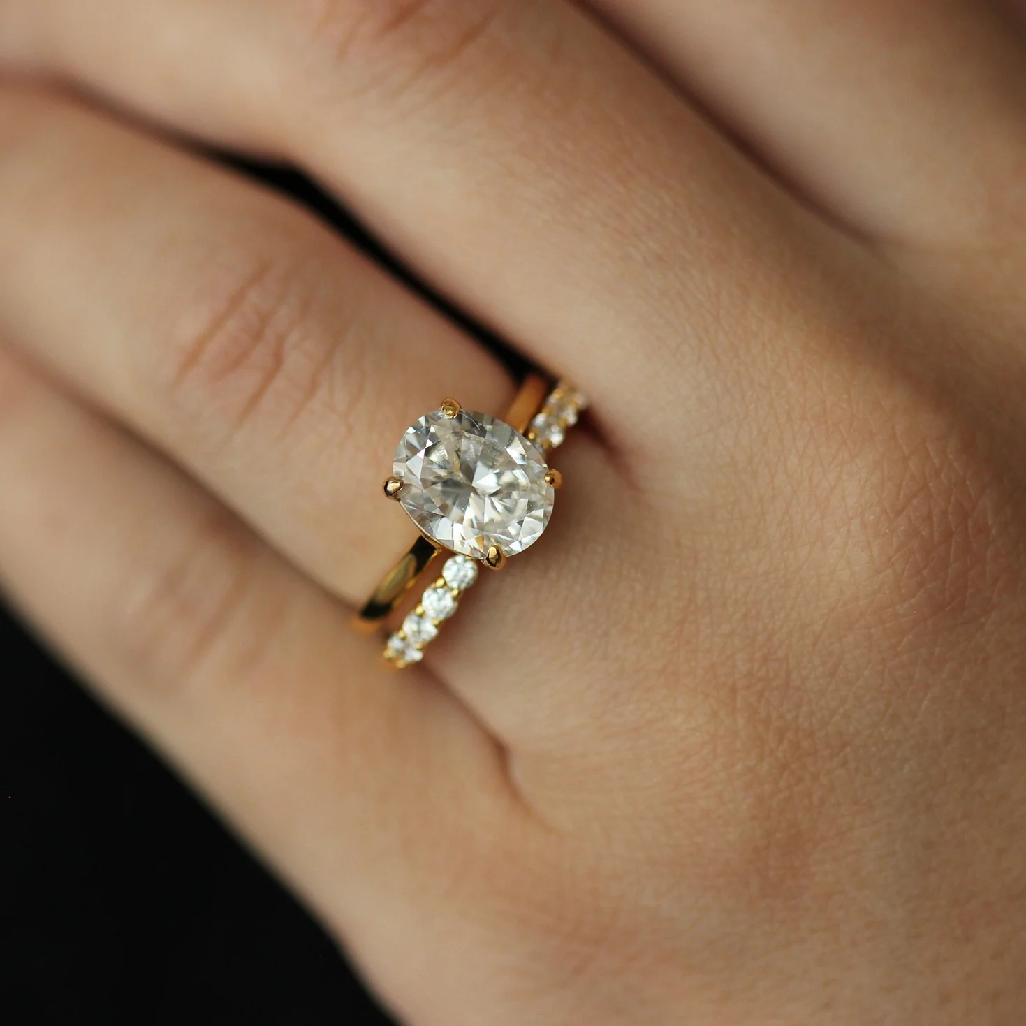 18k Open Gold Wedding Band 2mm - Image 3