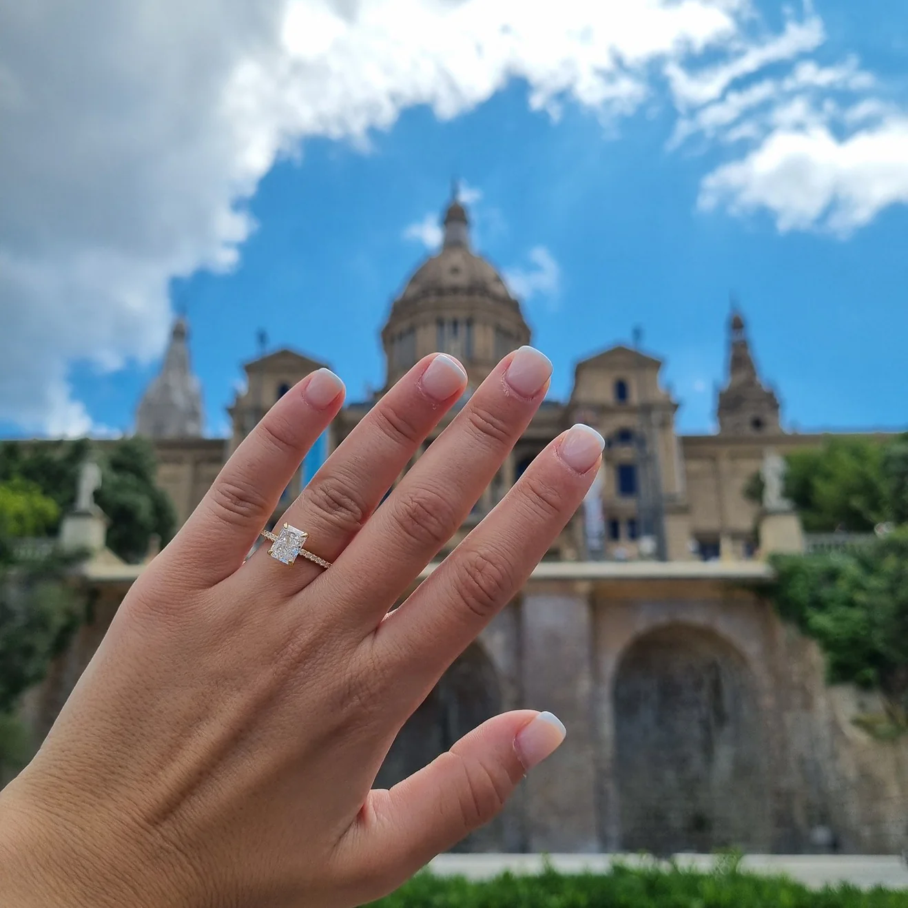 Amalfi Radiant Cut Ring - Gold - Image 4