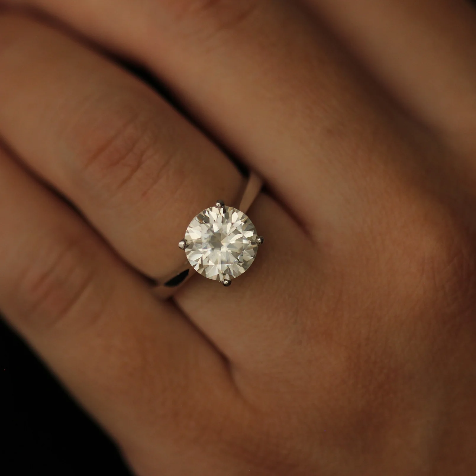 Cannes 3 Ct Round Moissanite Ring - Image 5