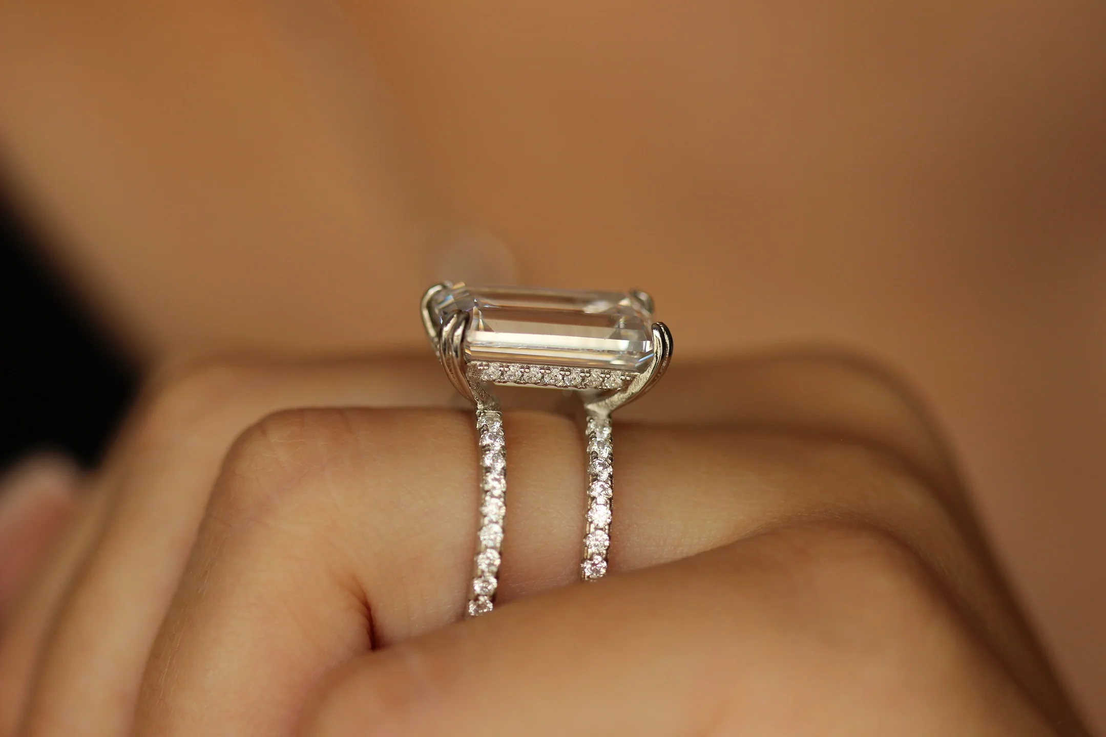 Carrara Emerald Silver Ring - Image 3