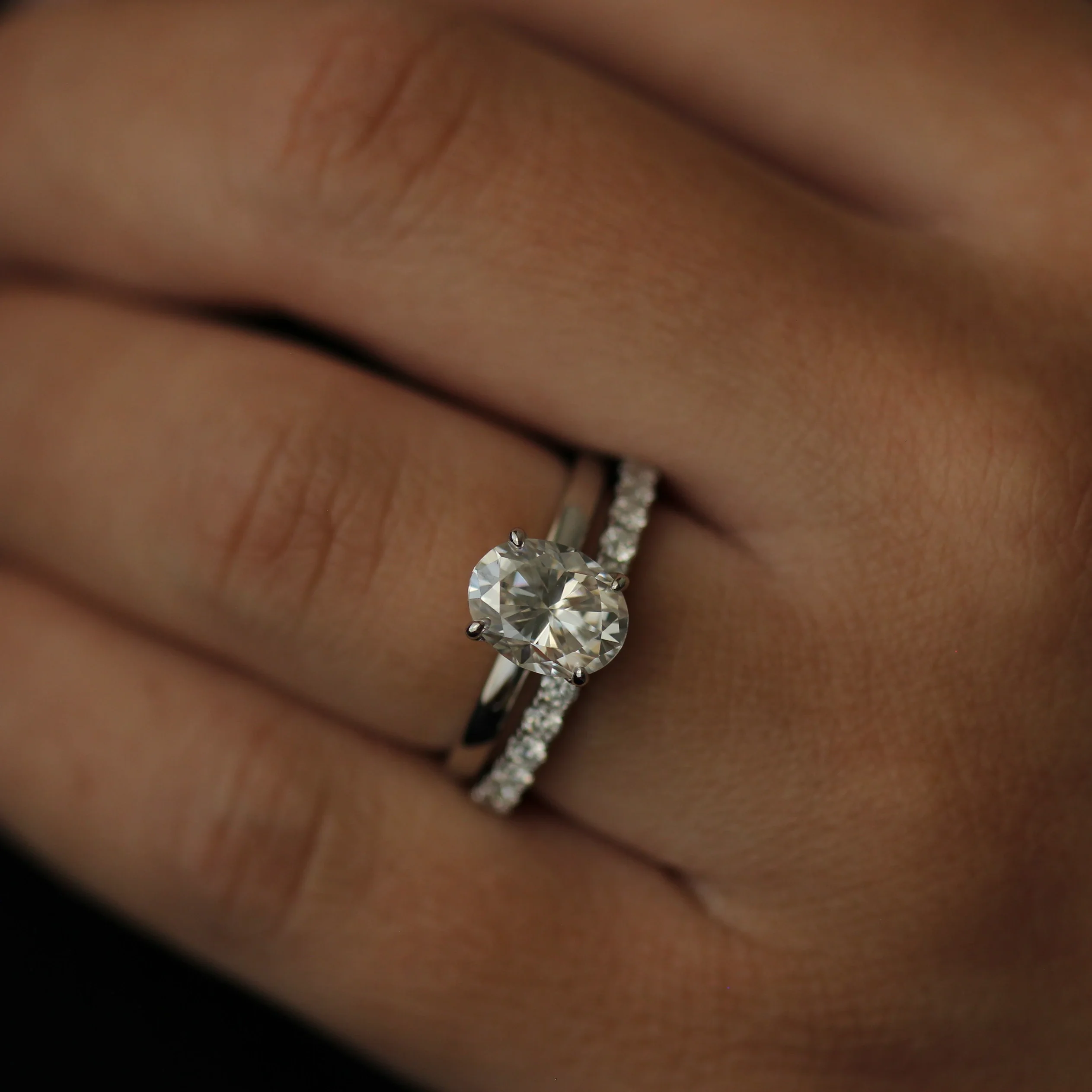 Geneva 2 Ct Oval Moissanite Ring - Image 6