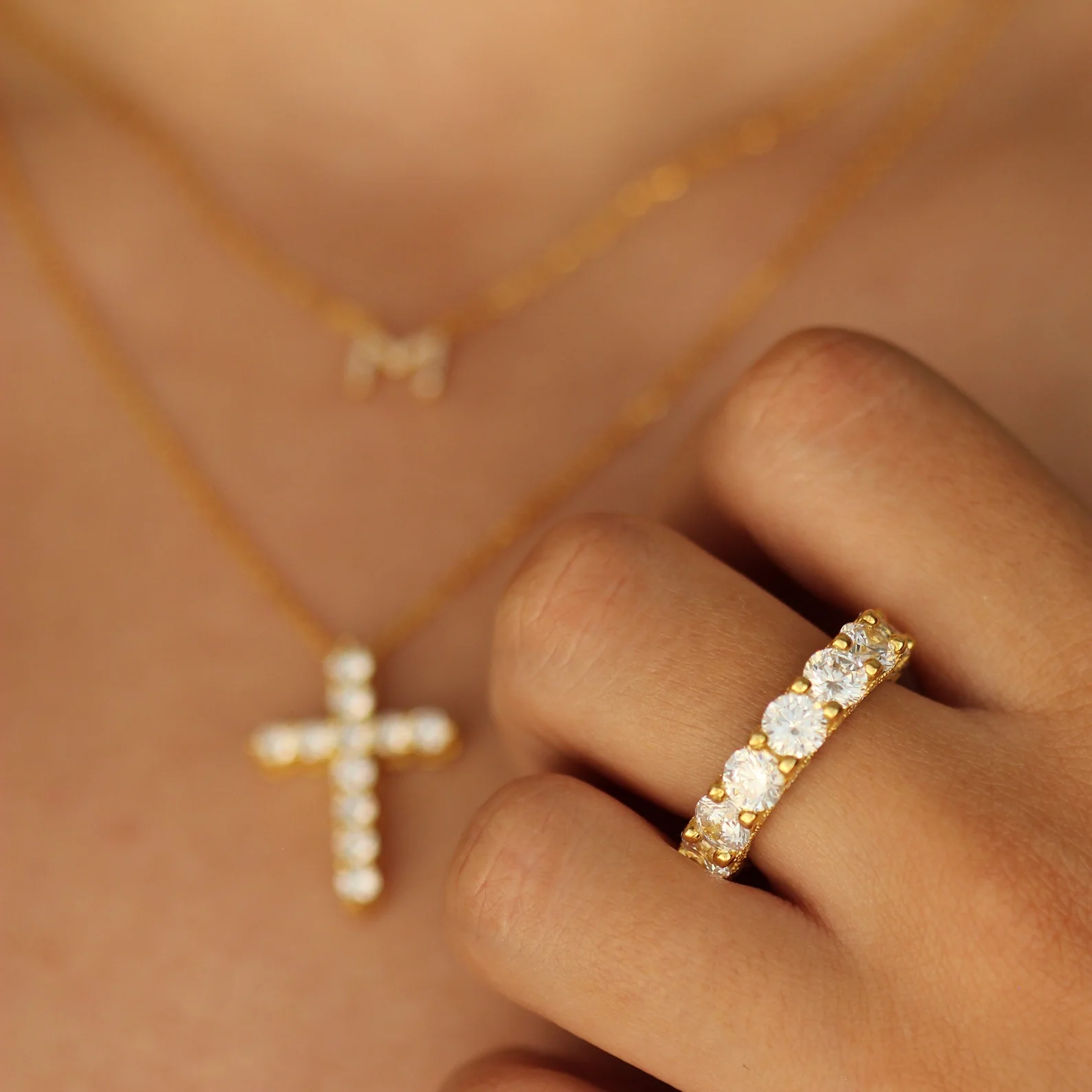 Hamptons Eternity Ring - Gold - Image 4