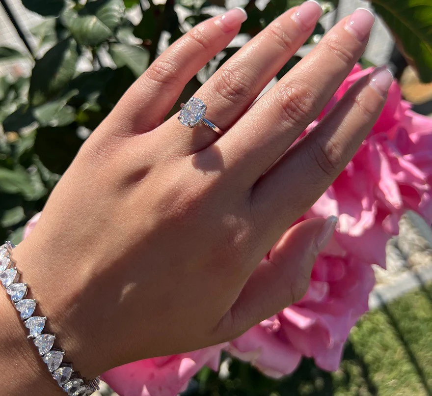 Madrid 1.5 Ct Oval Ring - Image 8