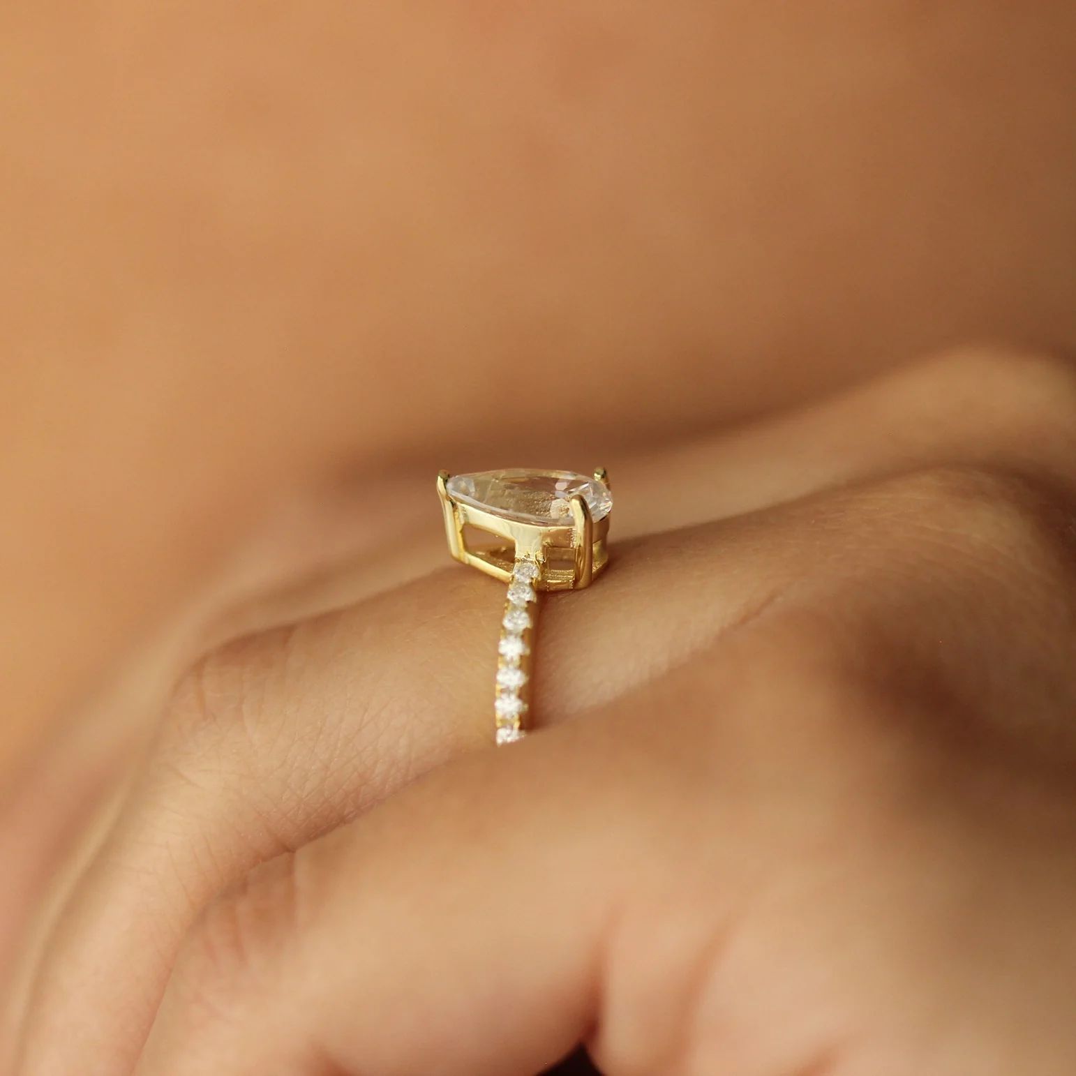 Oslo Pear Ring - Gold - Image 4