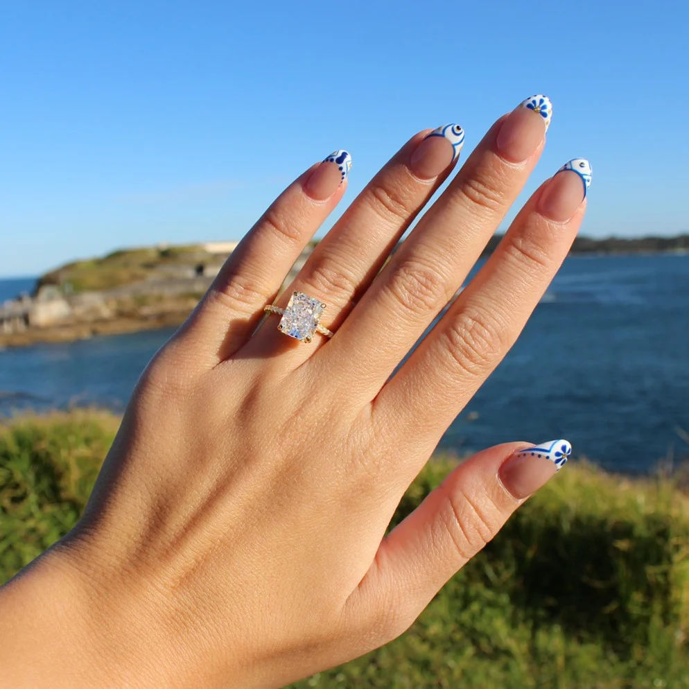 Varenna Rectangle Ring - Gold - Image 5